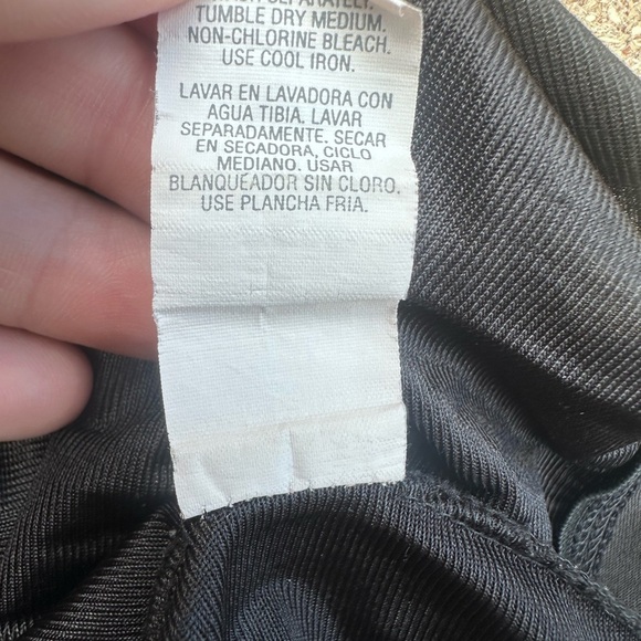 Elegant Black Skirt Slip with Lace Hem And Bow Size 4XL - Picture 2 of 6